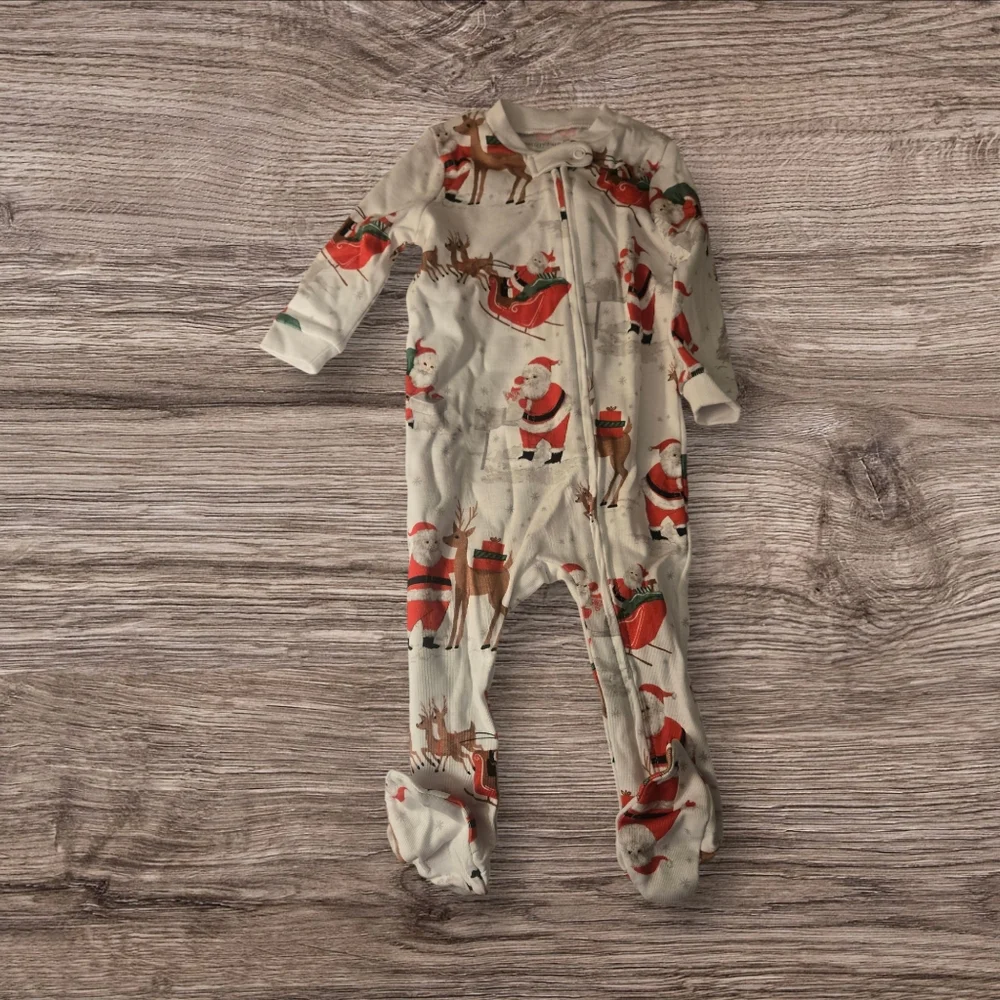 New With Tags Pottery Barn Kids PJs 3-6 months - Picture 2 of 5